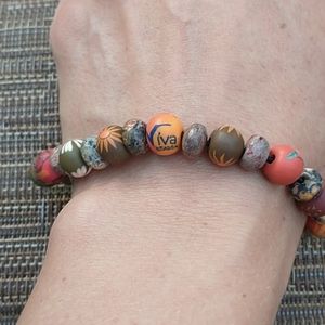 Viva clay bead stretch bracelet